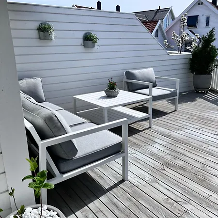 Вилла Nydelig Hus Med Utsikt Кристиансанд Экстерьер фото